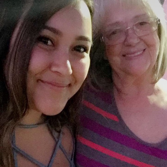 Meet your Posher, Donna - Picture 7 of 10